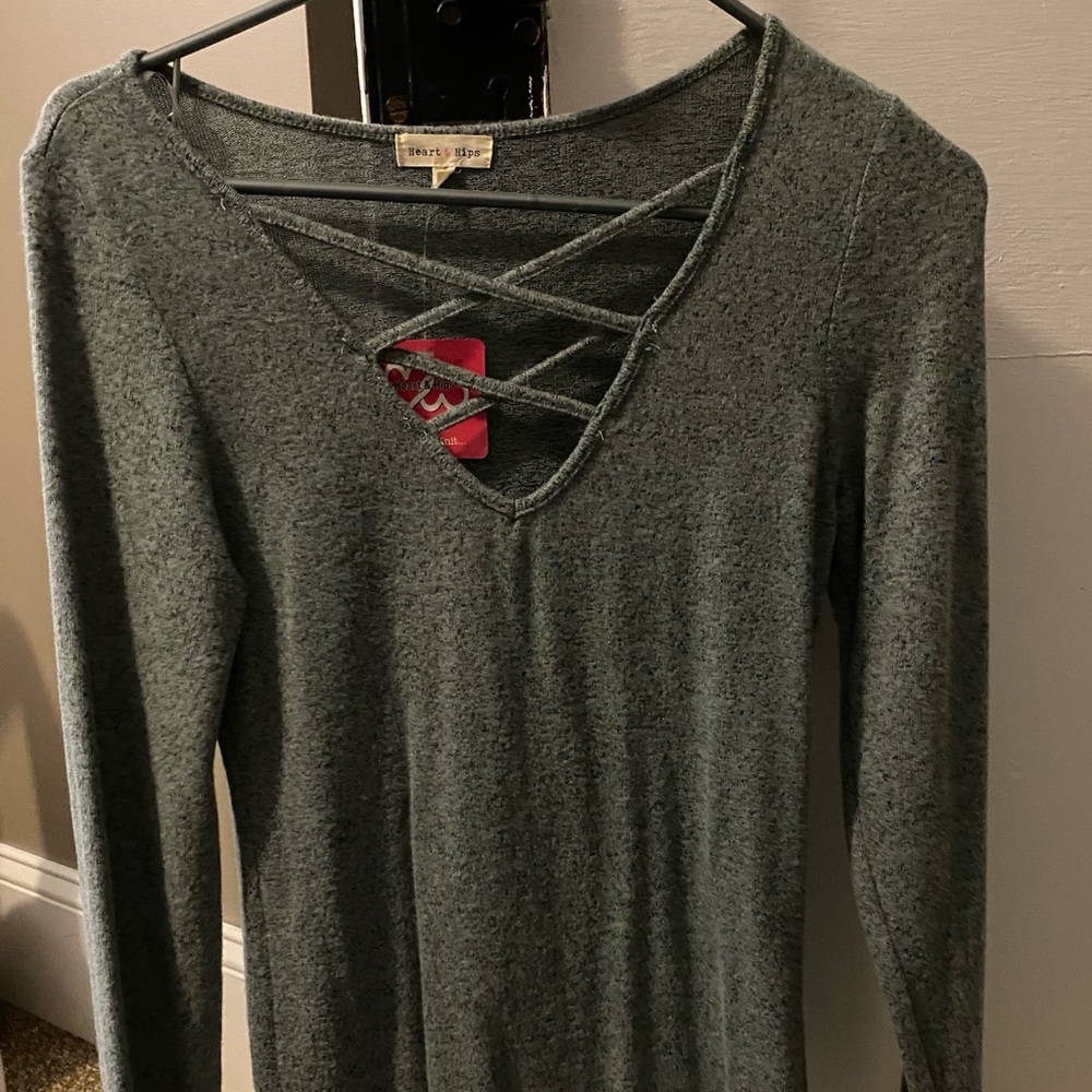 Stewpot front v-neck sweater